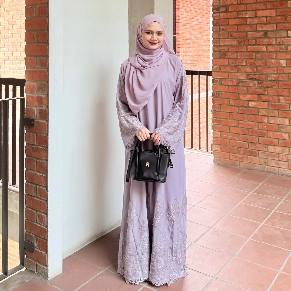 Abaya Shakeera